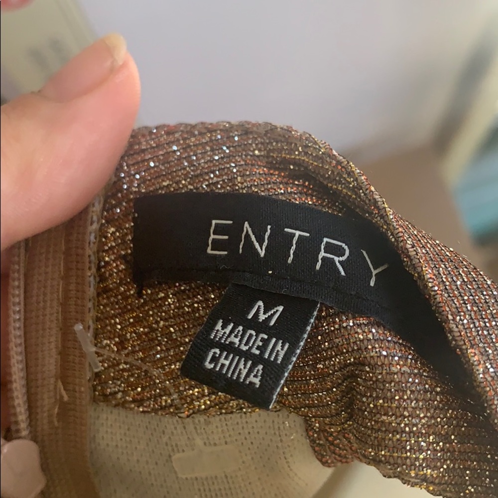ENTRY DRESS SIZE M - Picture 6 of 8